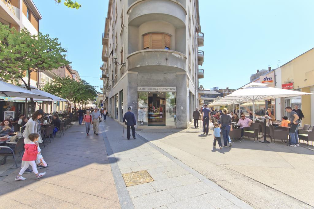 Spacious & Smart Center Apartment プーラ 部屋 写真