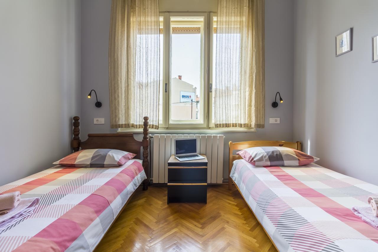 Spacious & Smart Center Apartment プーラ エクステリア 写真