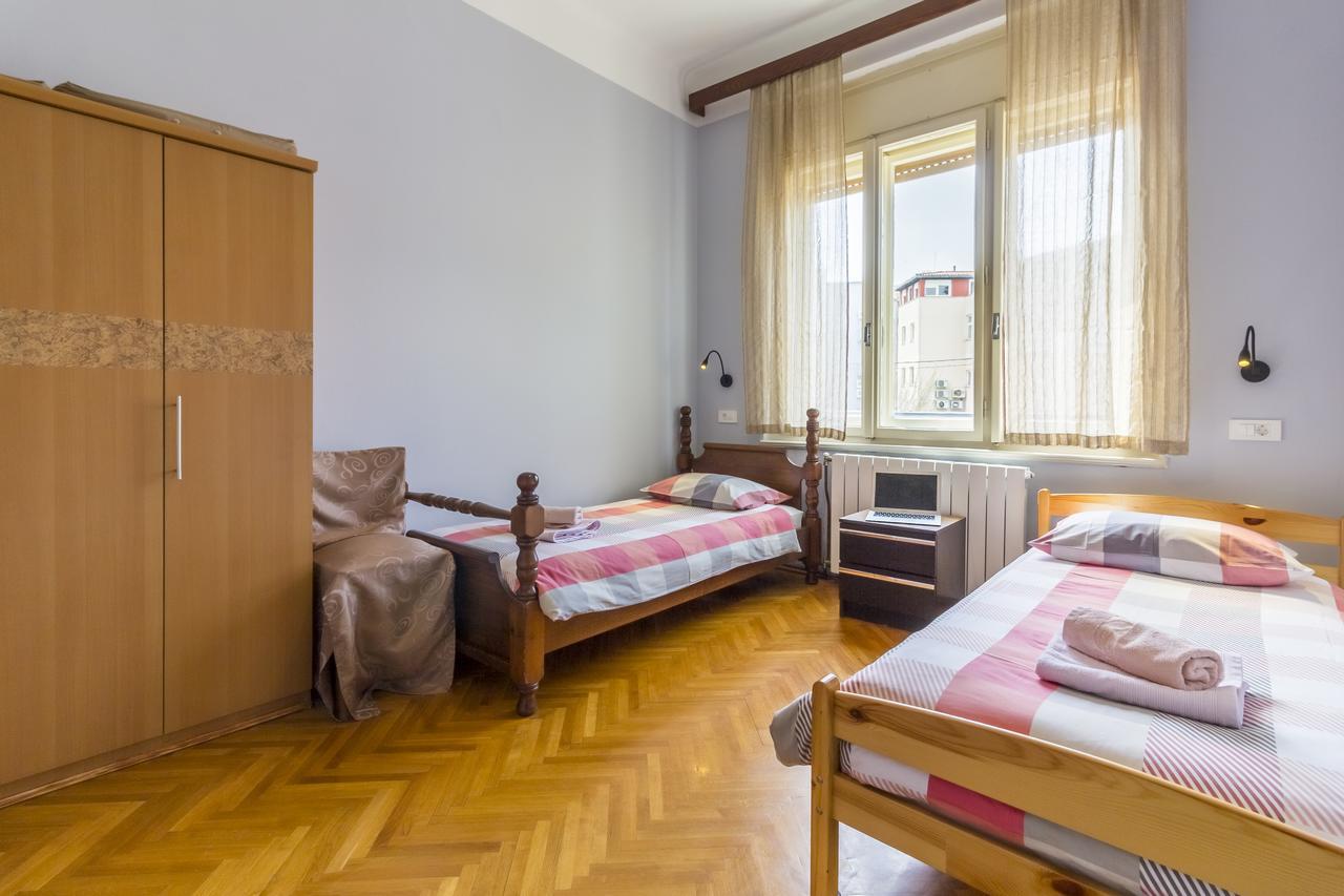 Spacious & Smart Center Apartment プーラ エクステリア 写真